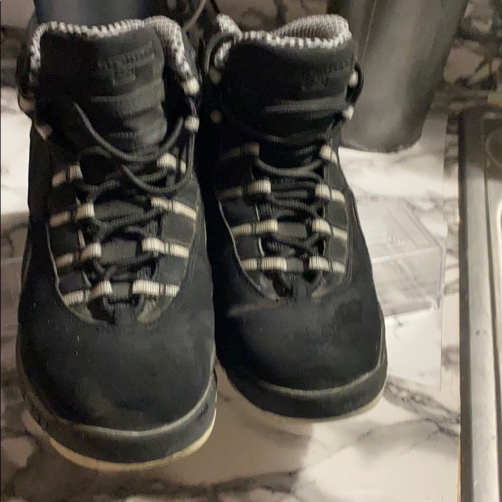 Jordan Retros - Picture 2 of 2